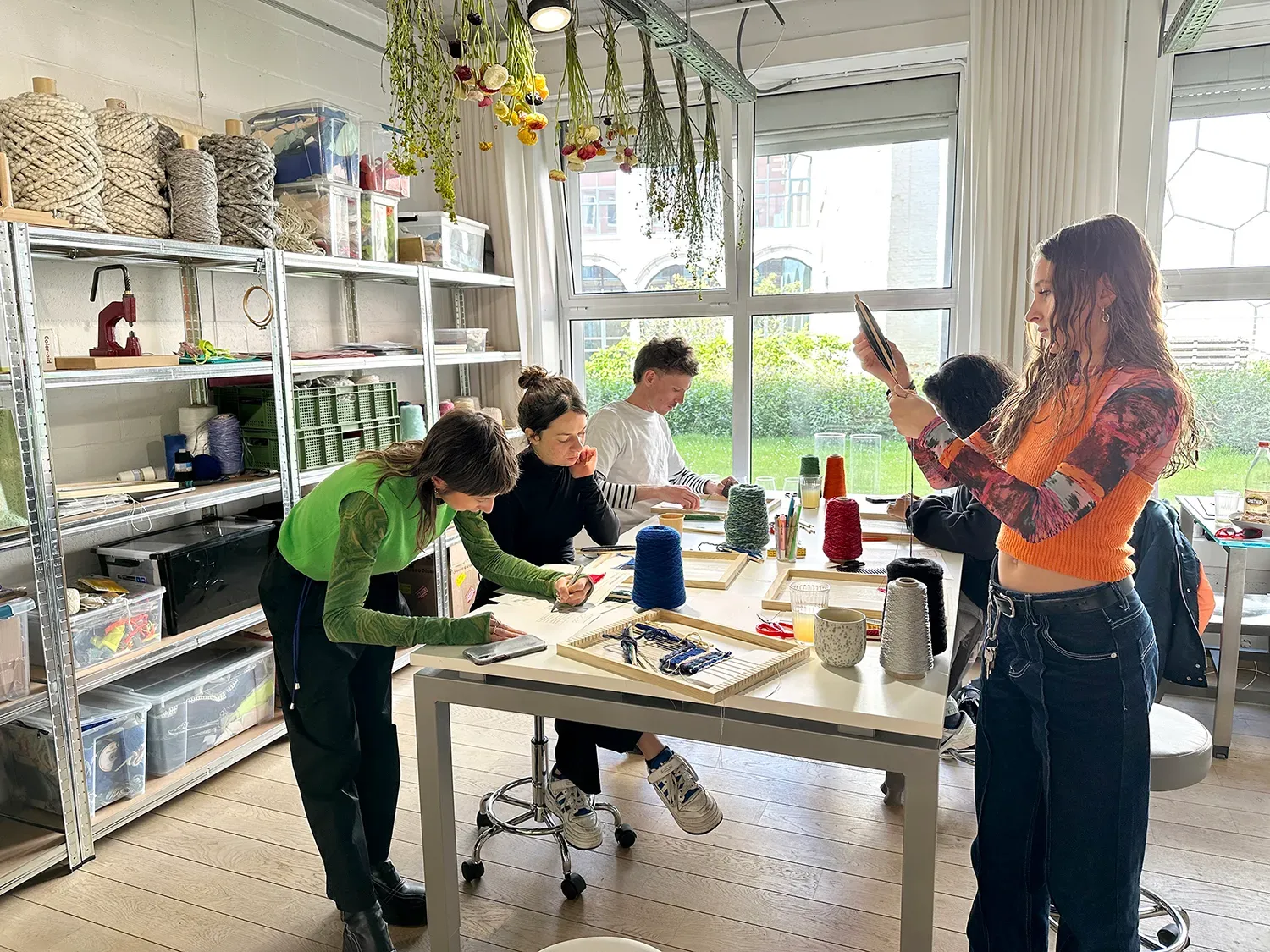 Initiation au tissage sur cadre